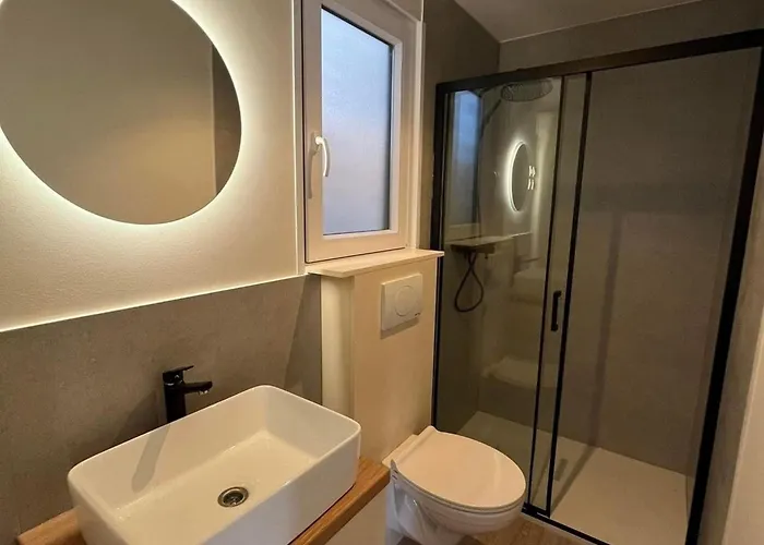 Two Bedroom Mobile With Terrace And Sea View